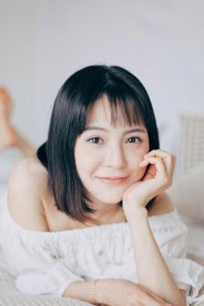 晚上爷爷总是压在妈妈肚子上睡觉