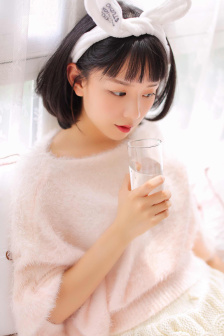 小婕子伦流澡到高潮H
